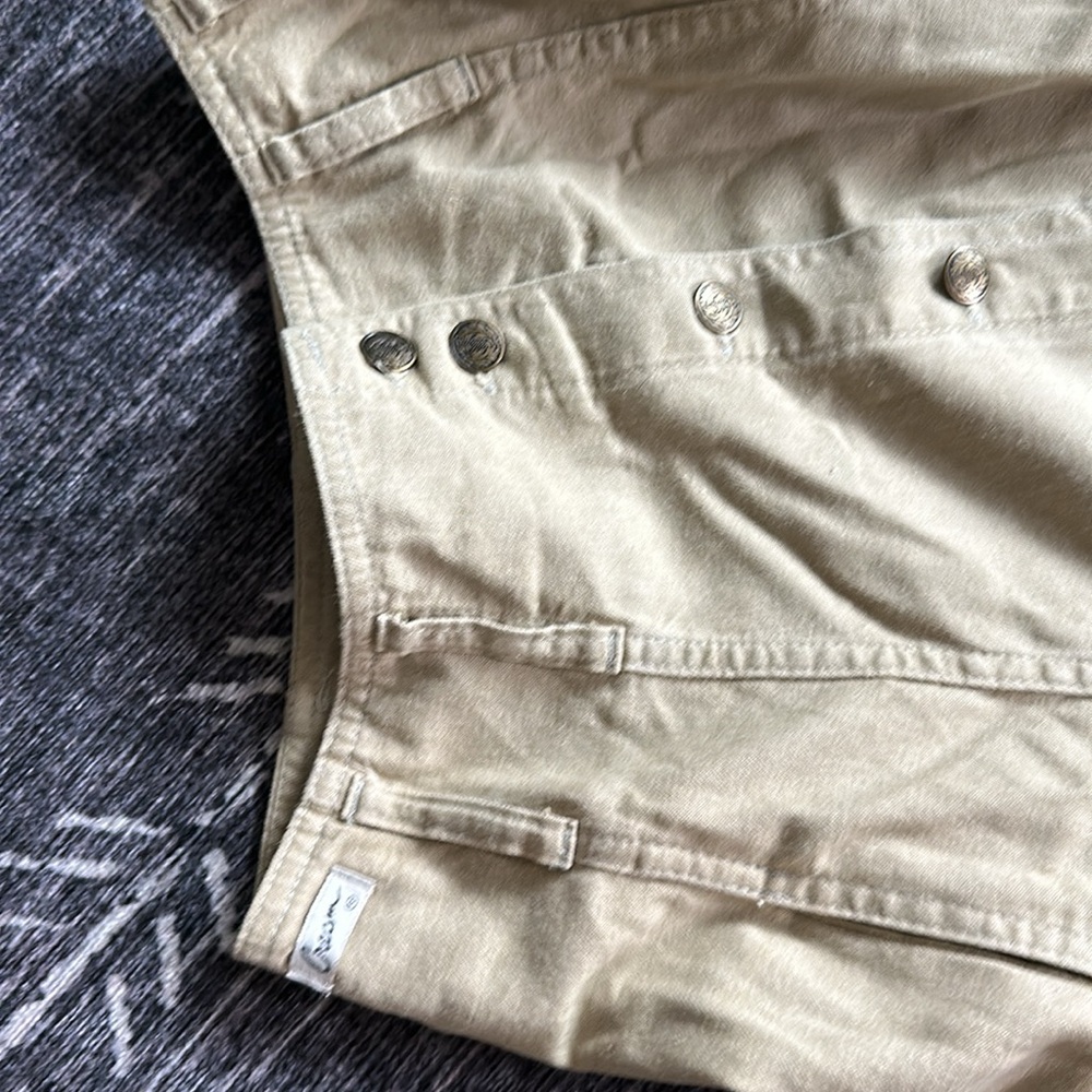 Vintage made in Canada, Cream brand full skirt. - Picture 5 of 8